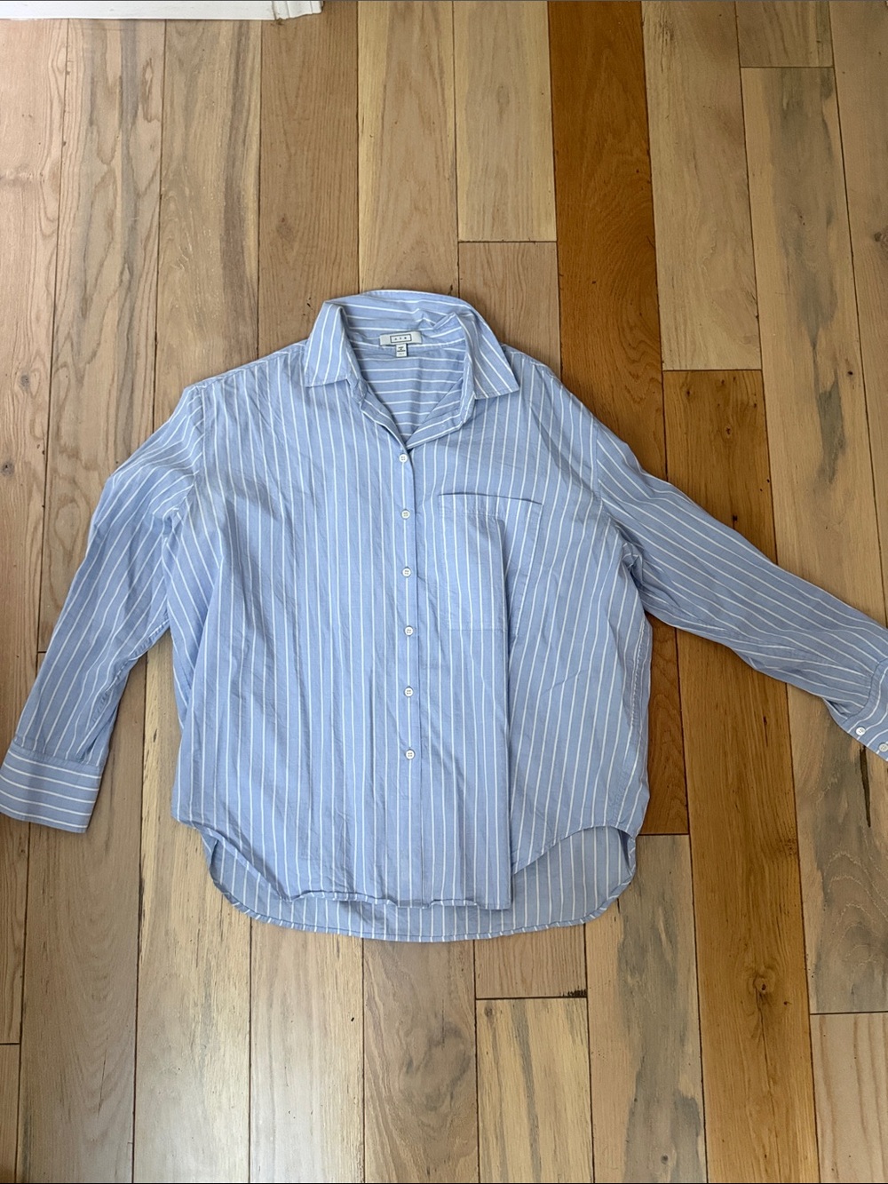 Nili Lotan Light Blue & White Striped Casual Button-Down Shirt